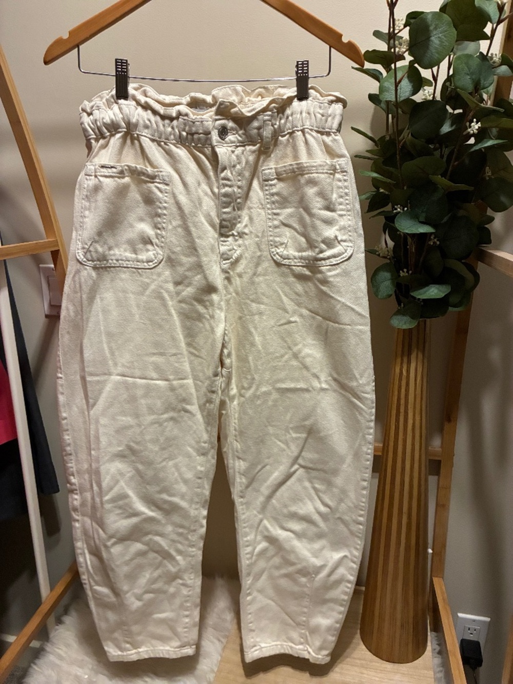 Zara Cream High Rise Jeans